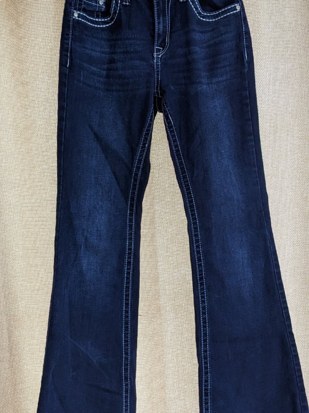 Y Jeans, Los Angeles Dark Wash Embellished Pockets Boot Cut Blue Jeans Size 3/4